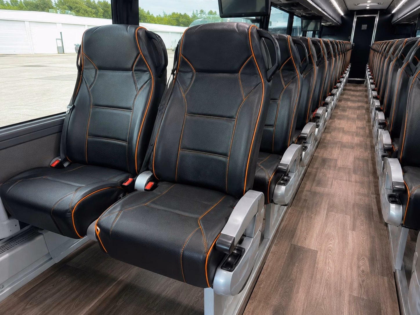 field trips to crystal bridges museum of american art are easy with a springdale charter bus