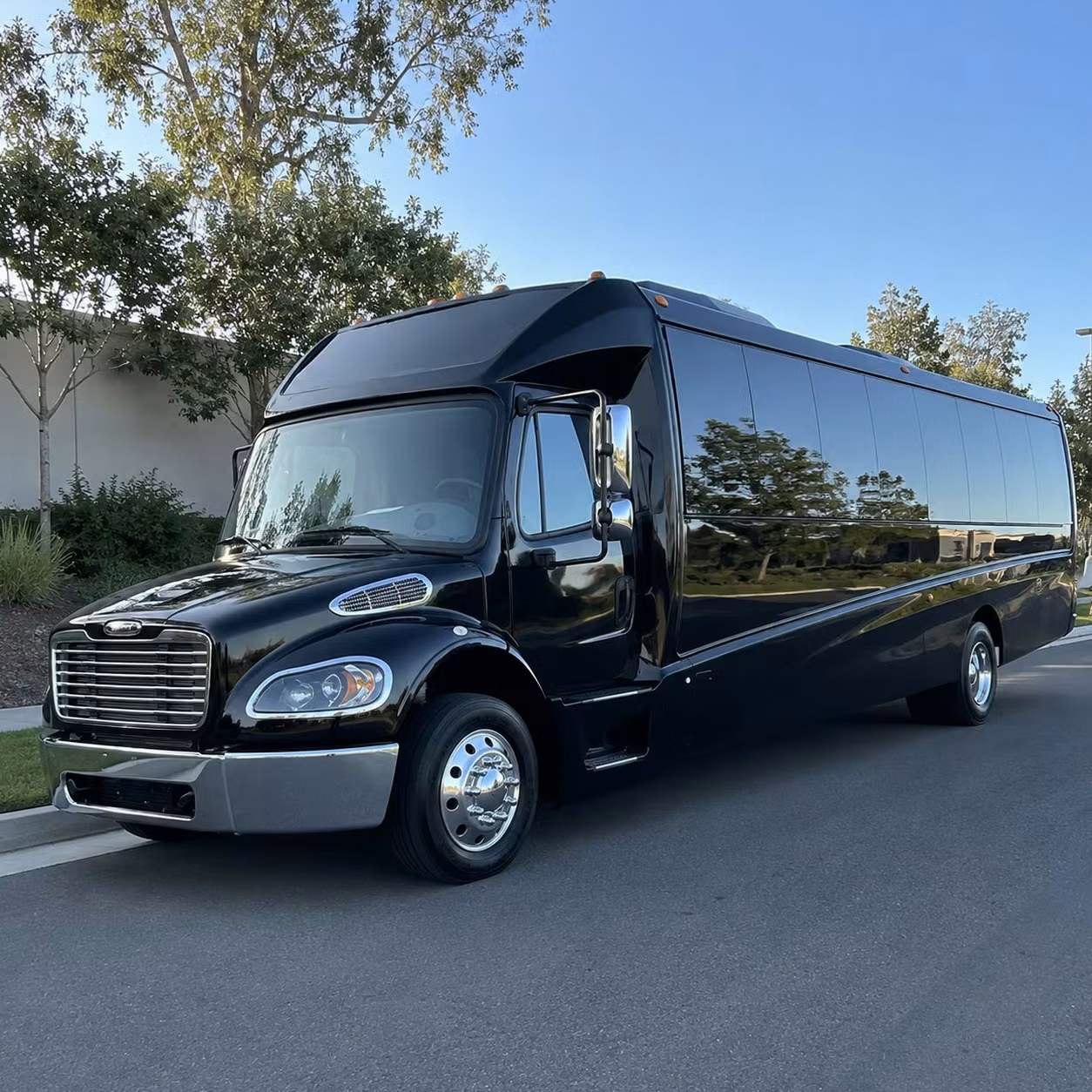 springdale 18 passenger minibus rental