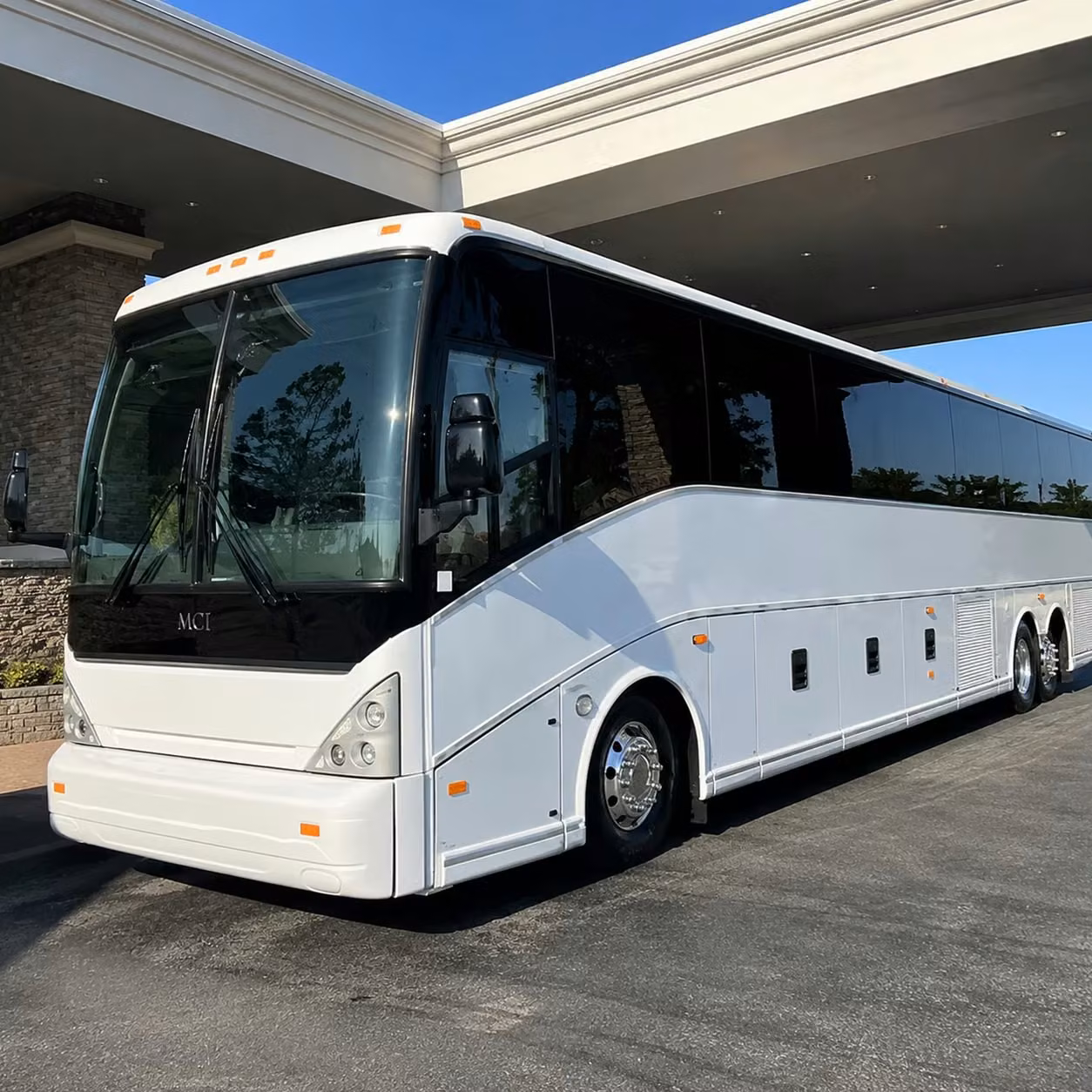 springdale corporate groups depend on reliable airport shuttle service